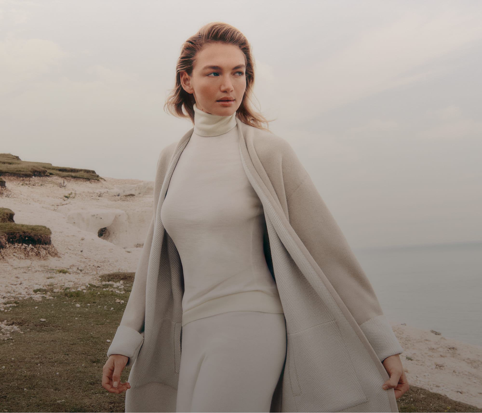 01_ALL_HP_CW4225_EditorialBanner_W